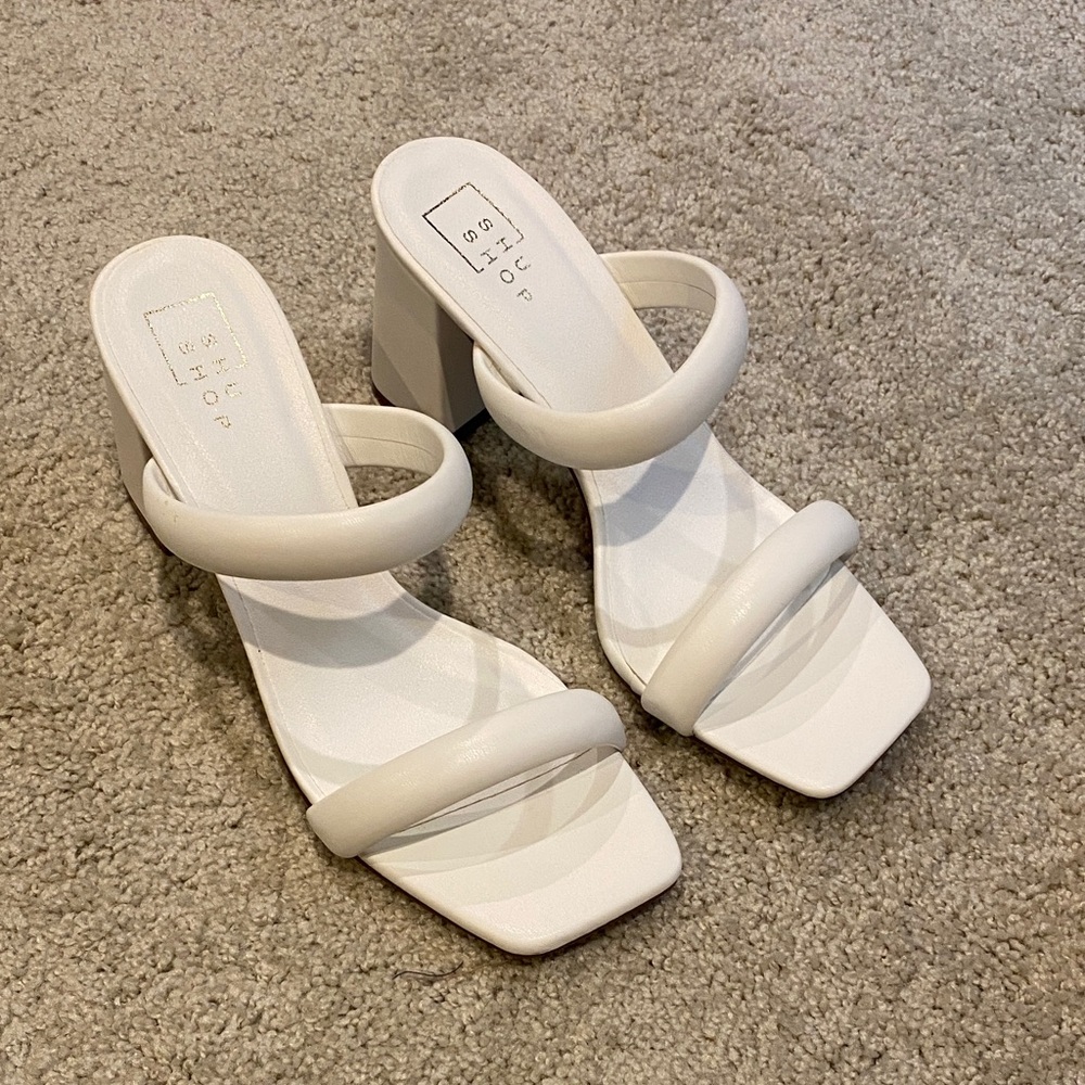 Shu Shop women’s heels white